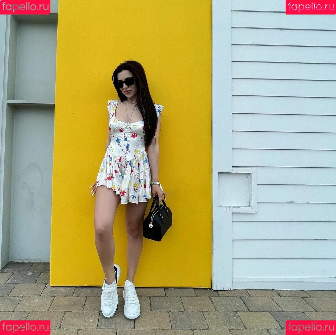 Ava Max Onlyfans Photo Gallery 