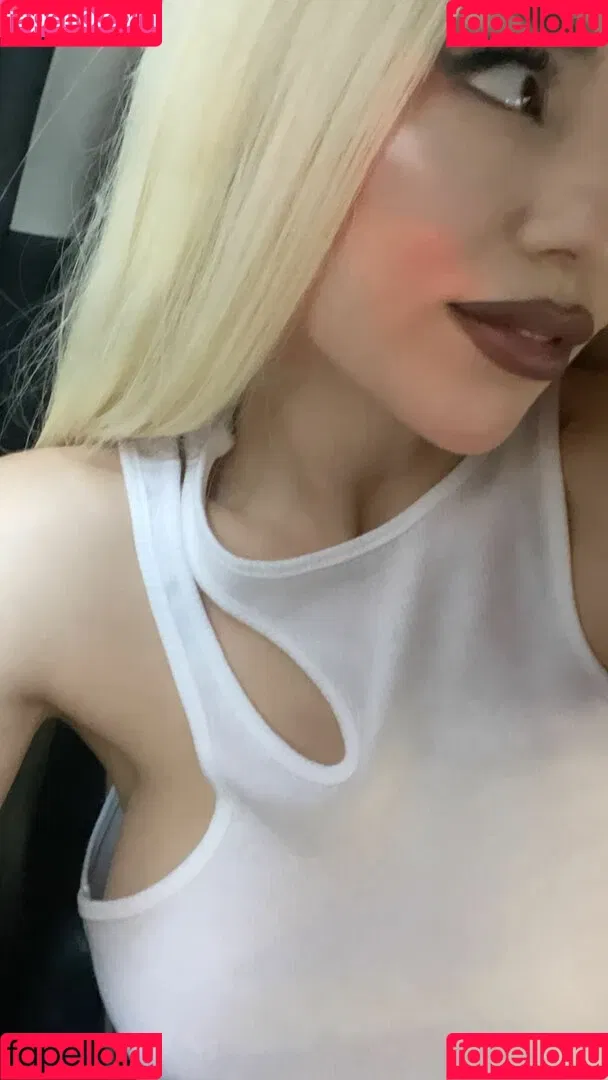 Ava Max Onlyfans Photo Gallery 