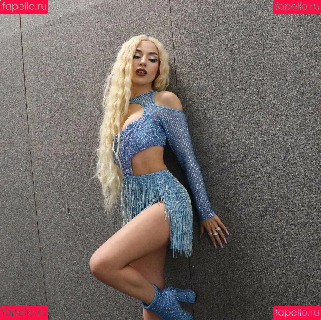 Ava Max Onlyfans Photo Gallery 