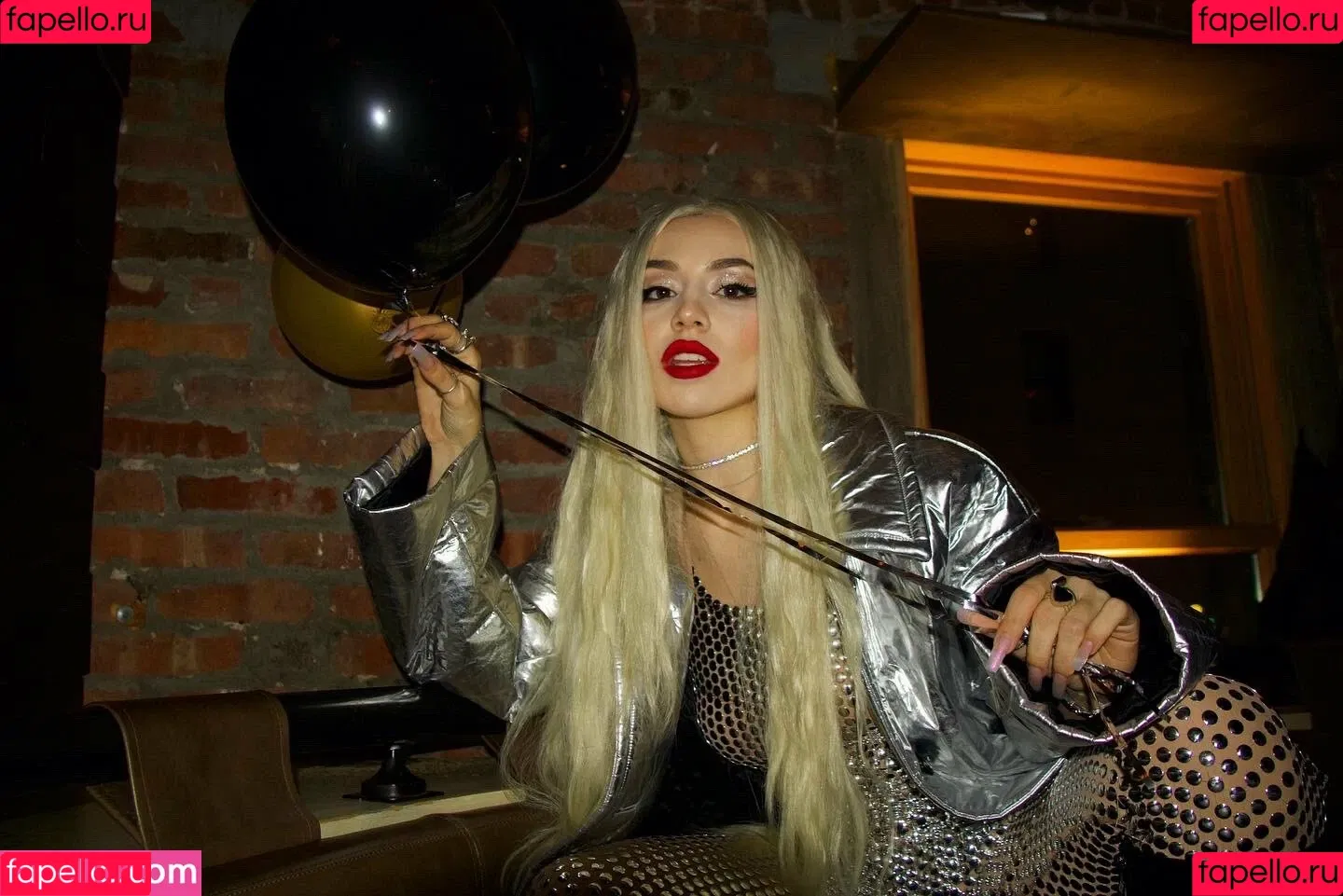 Ava Max Onlyfans Photo Gallery 
