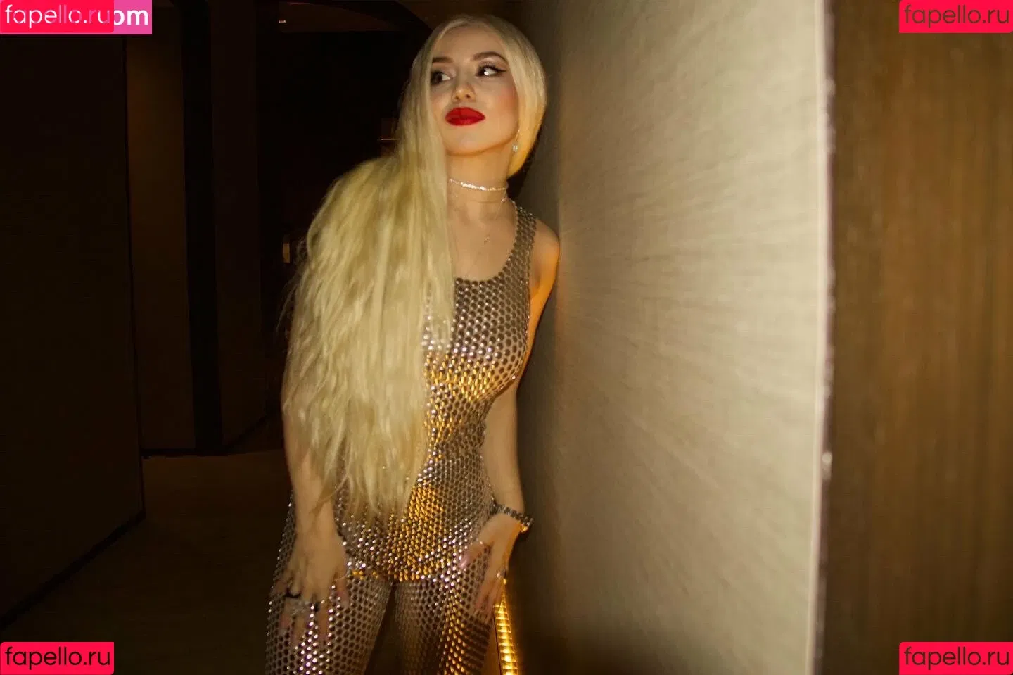 Ava Max Onlyfans Photo Gallery 