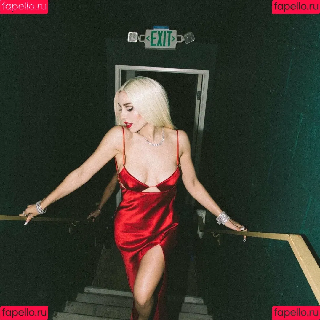 Ava Max Onlyfans Photo Gallery 