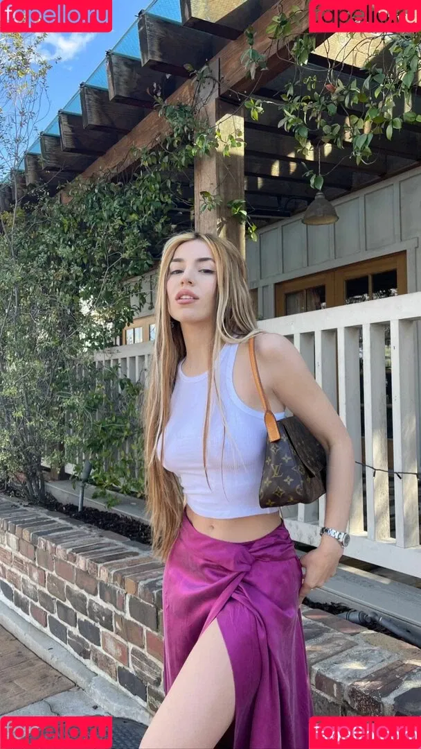 Ava Max Onlyfans Photo Gallery 