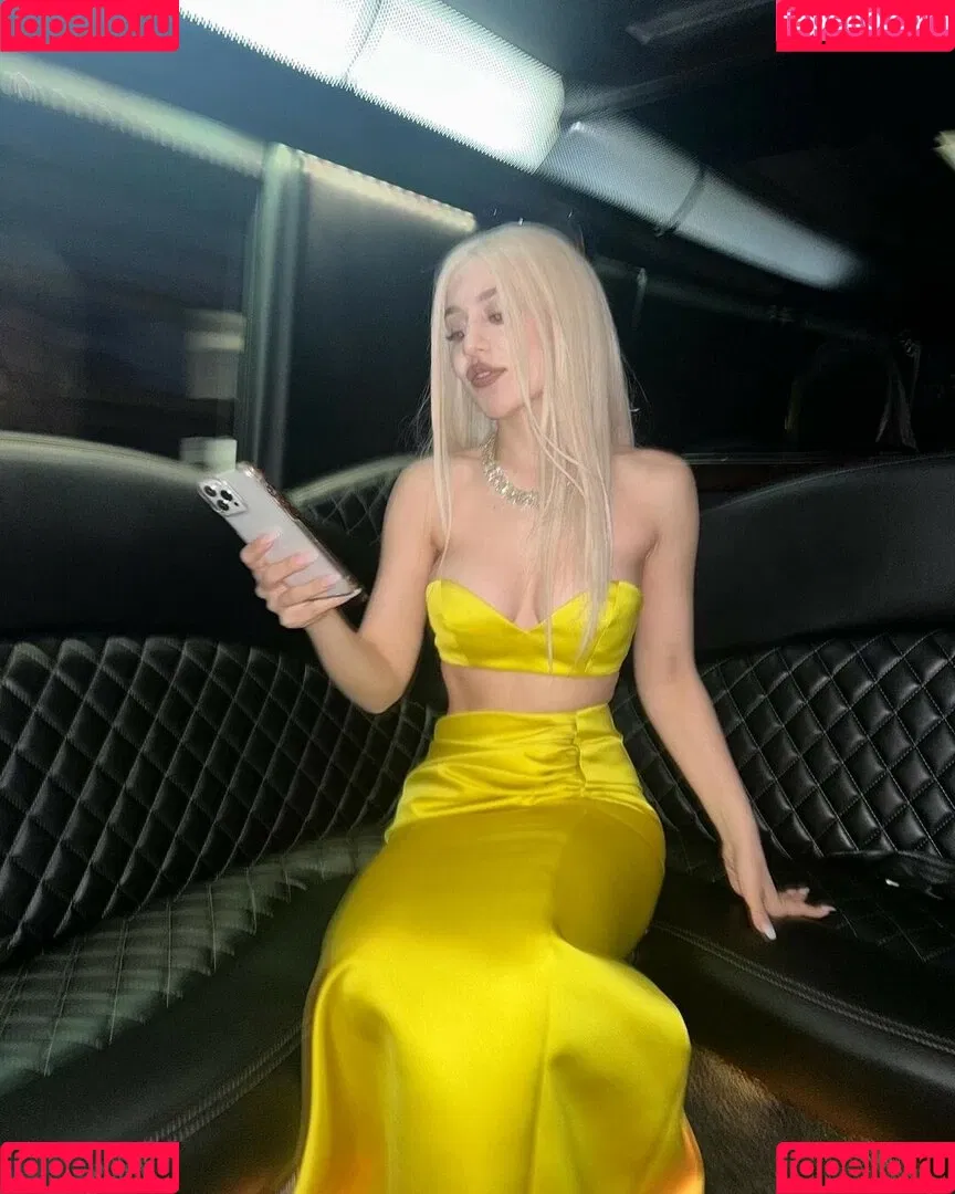 Ava Max Onlyfans Photo Gallery 