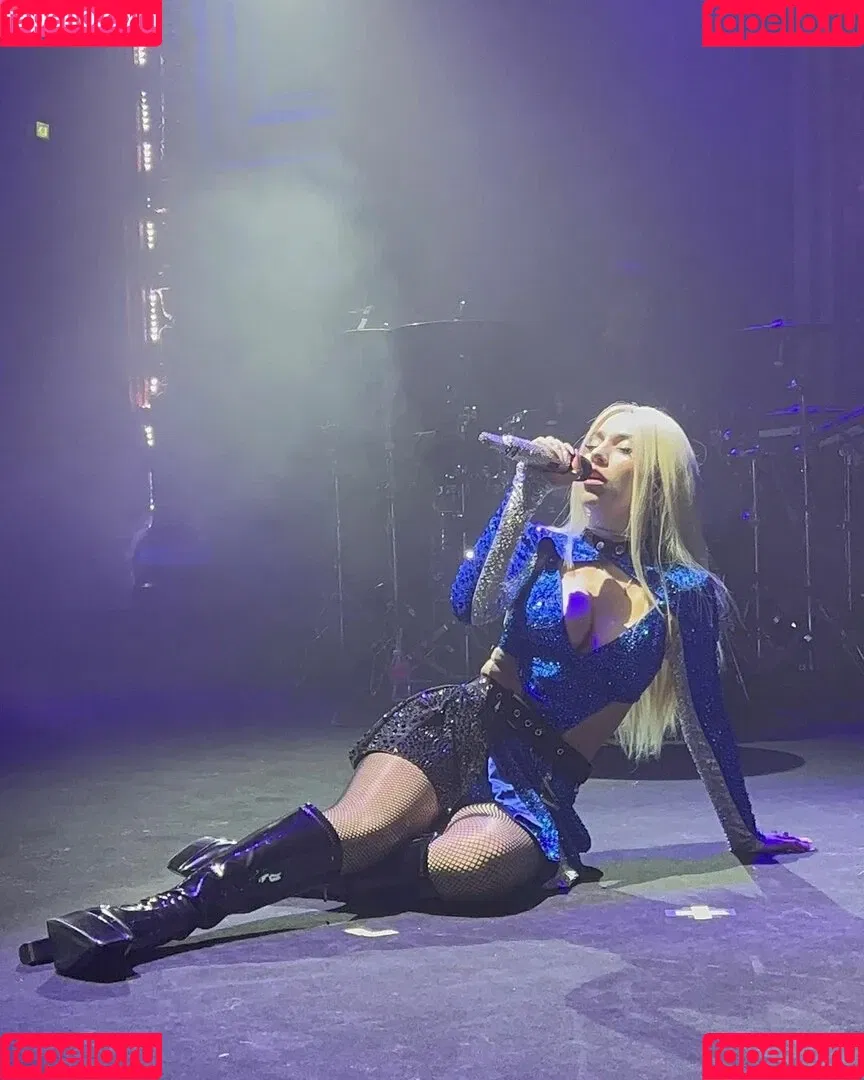 Ava Max Onlyfans Photo Gallery 