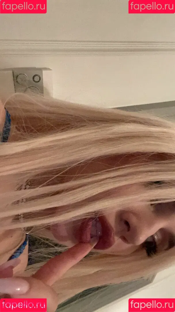 Ava Max Onlyfans Photo Gallery 