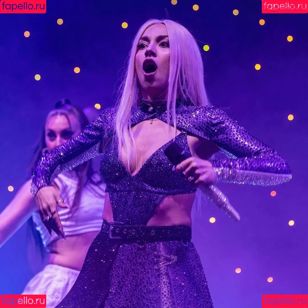 Ava Max Onlyfans Photo Gallery 