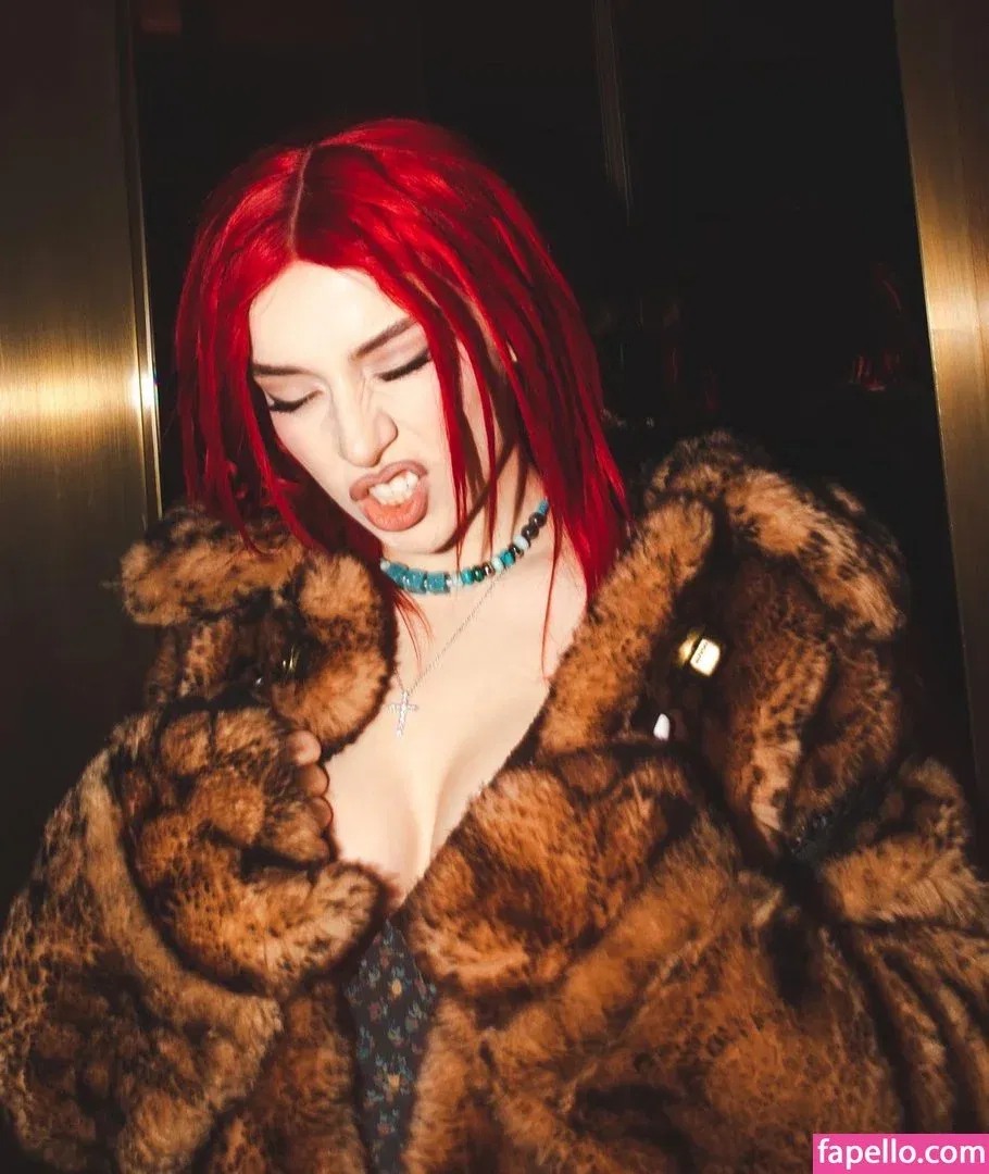 Ava Max Onlyfans Photo Gallery 