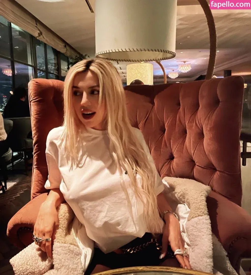 Ava Max Onlyfans Photo Gallery 