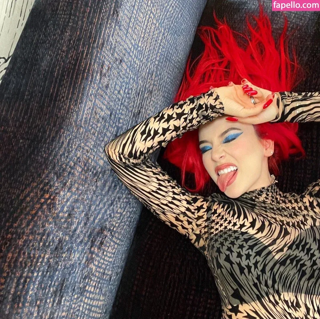 Ava Max Onlyfans Photo Gallery 