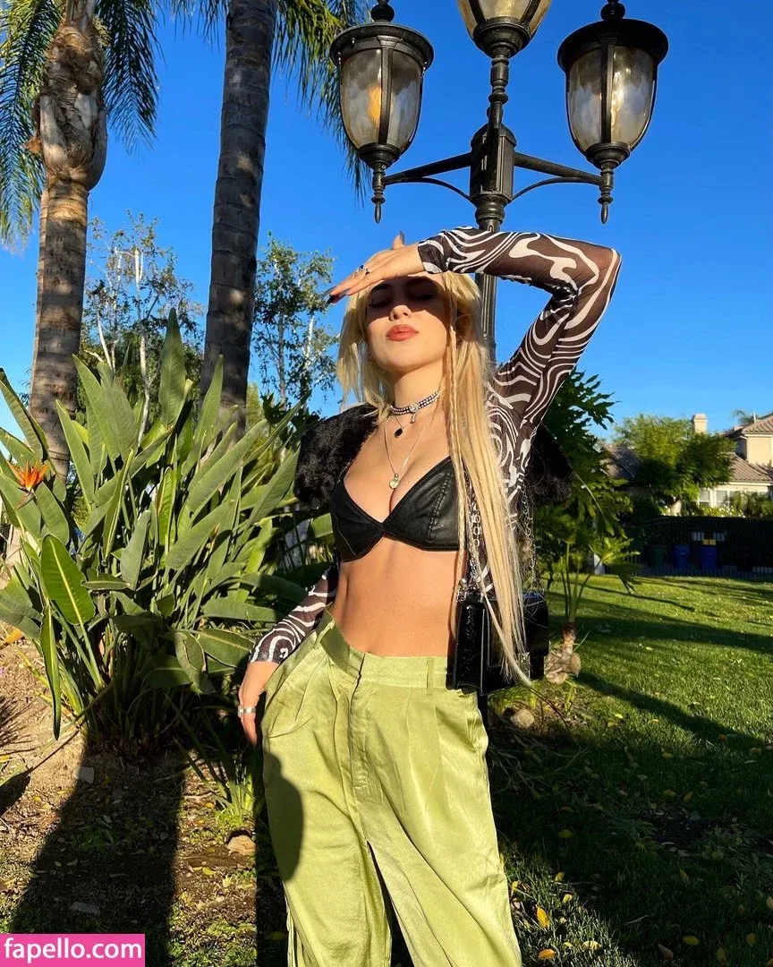 Ava Max Onlyfans Photo Gallery 