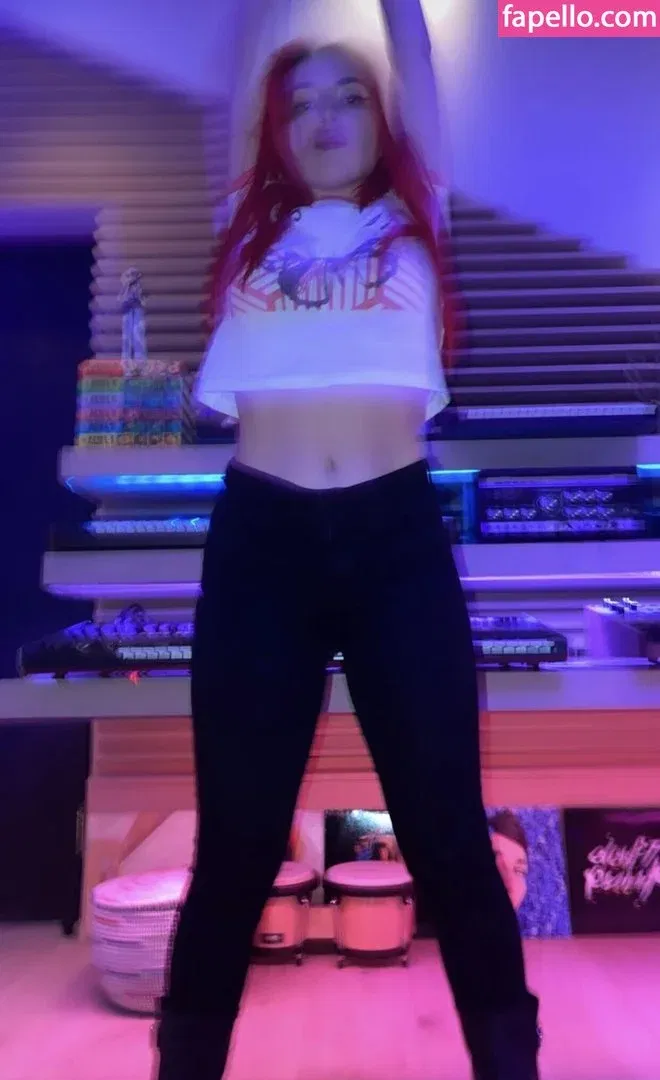 Ava Max Onlyfans Photo Gallery 