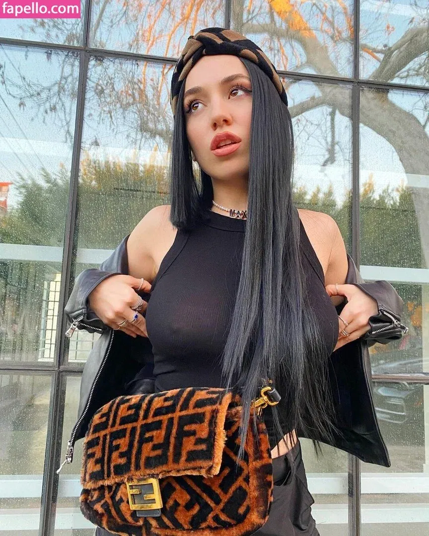 Ava Max Onlyfans Photo Gallery 