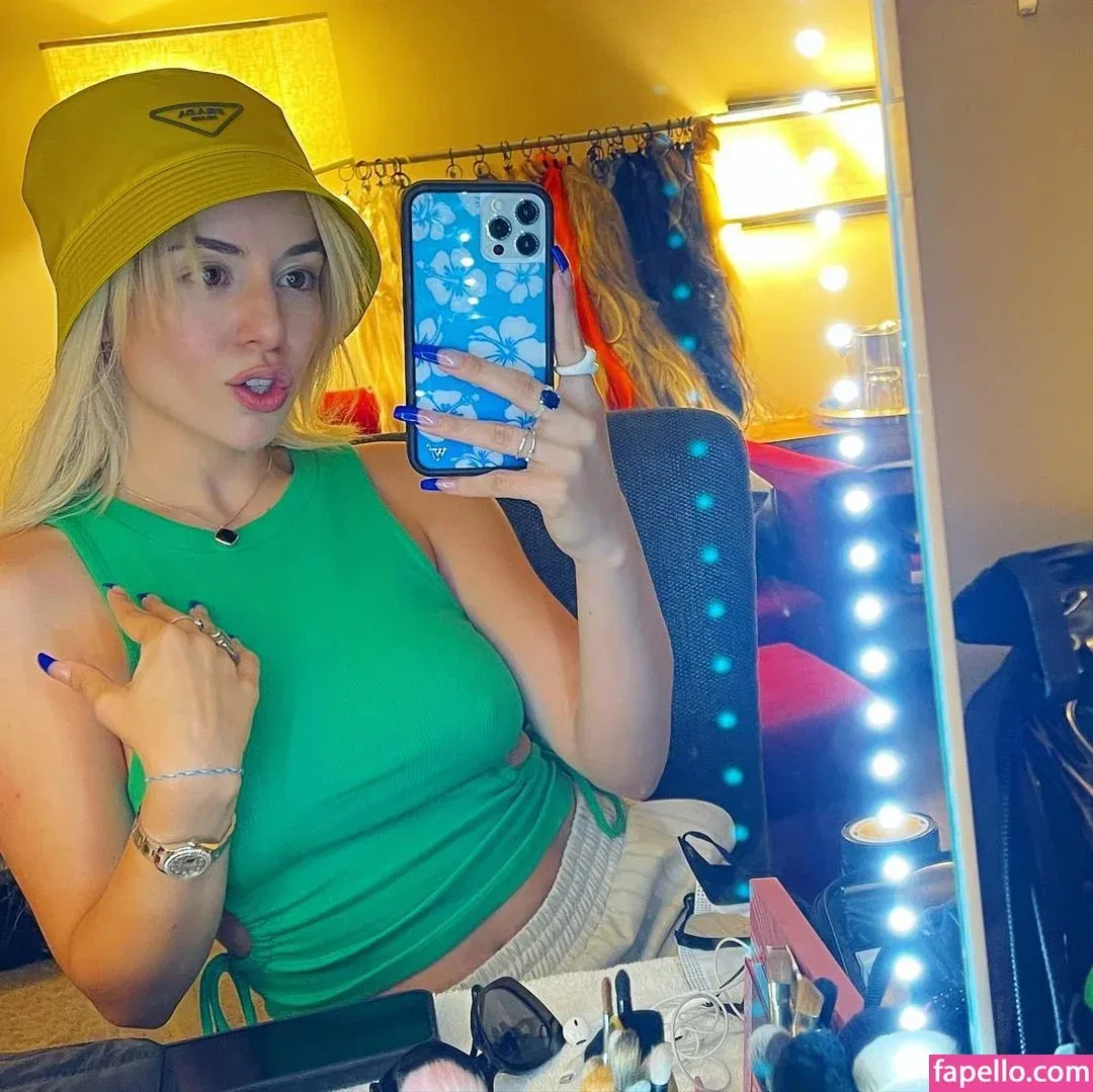 Ava Max Onlyfans Photo Gallery 