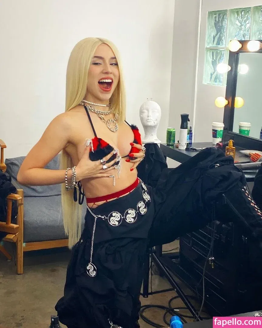 Ava Max Onlyfans Photo Gallery 