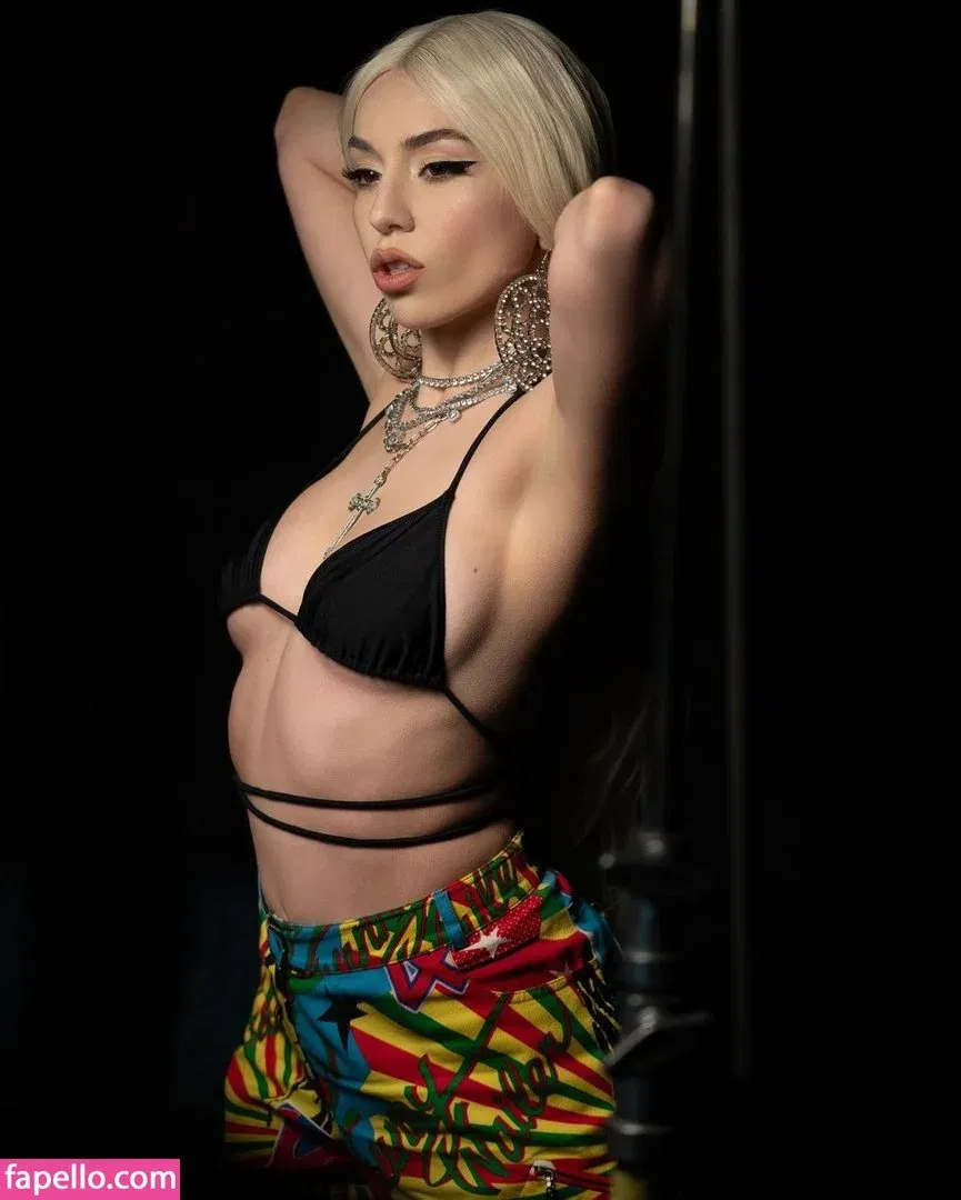 Ava Max Onlyfans Photo Gallery 