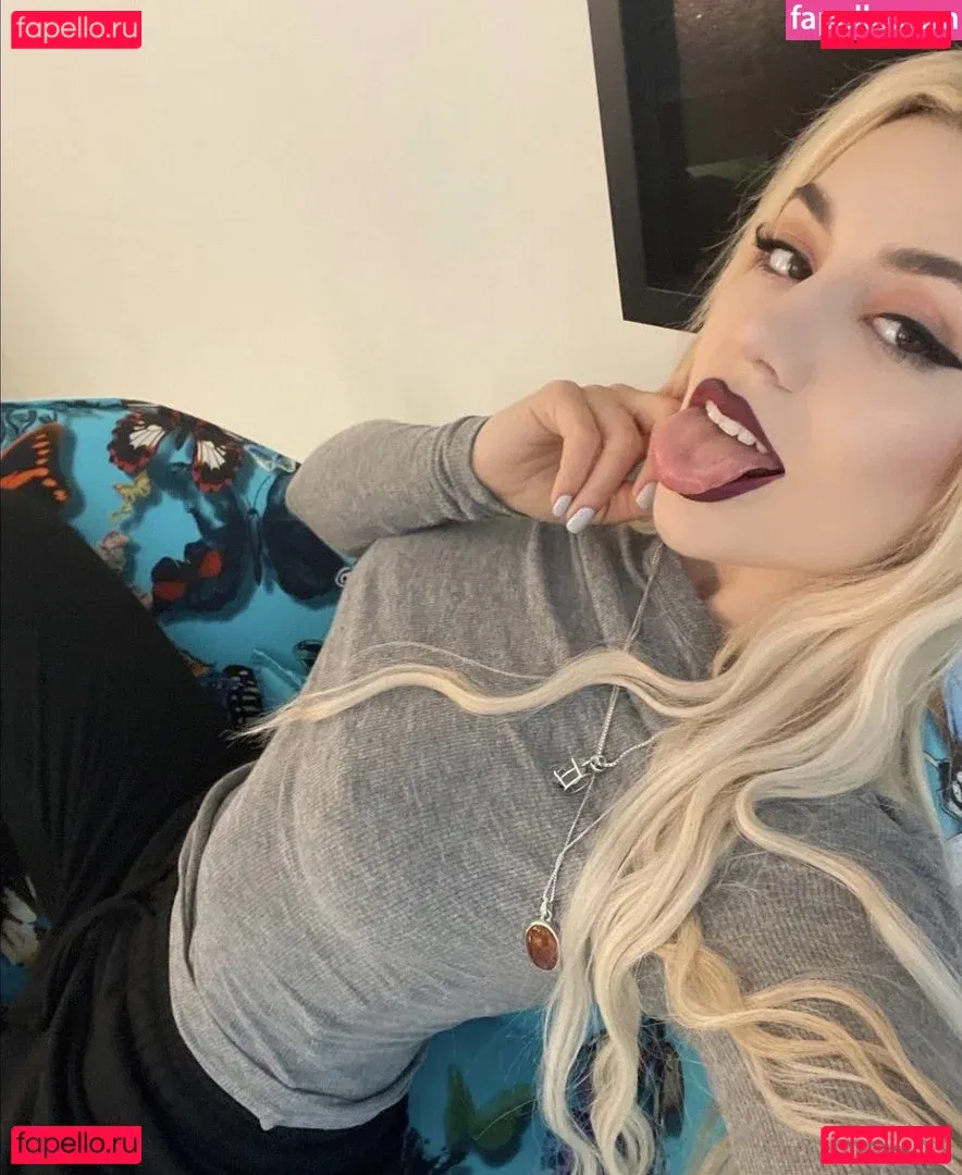 Ava Max Onlyfans Photo Gallery 