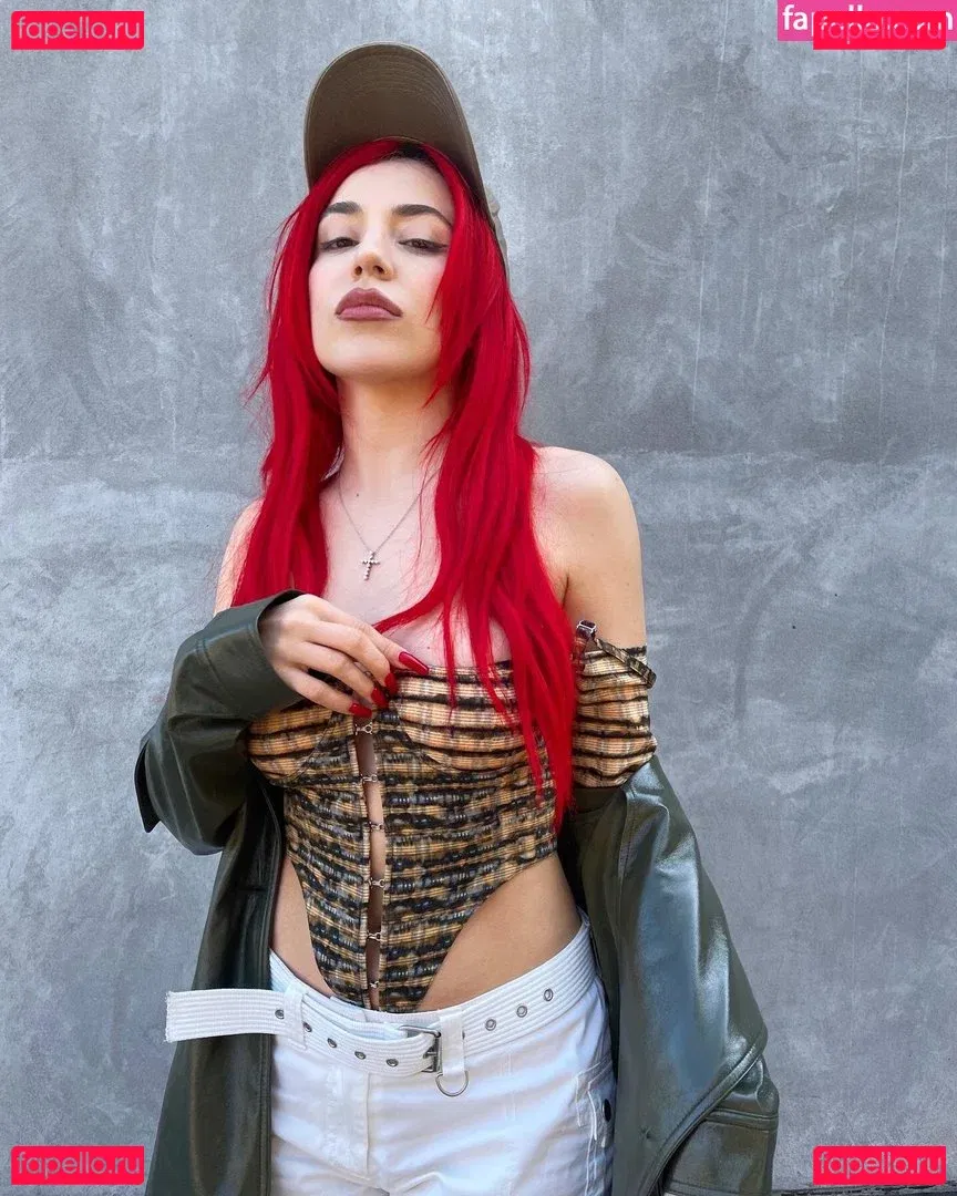 Ava Max Onlyfans Photo Gallery 