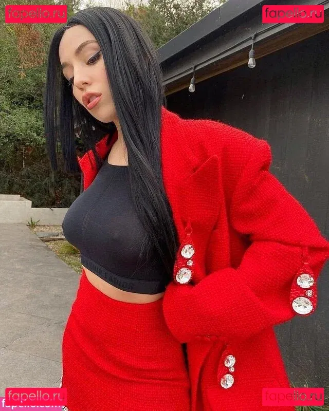 Ava Max Onlyfans Photo Gallery 