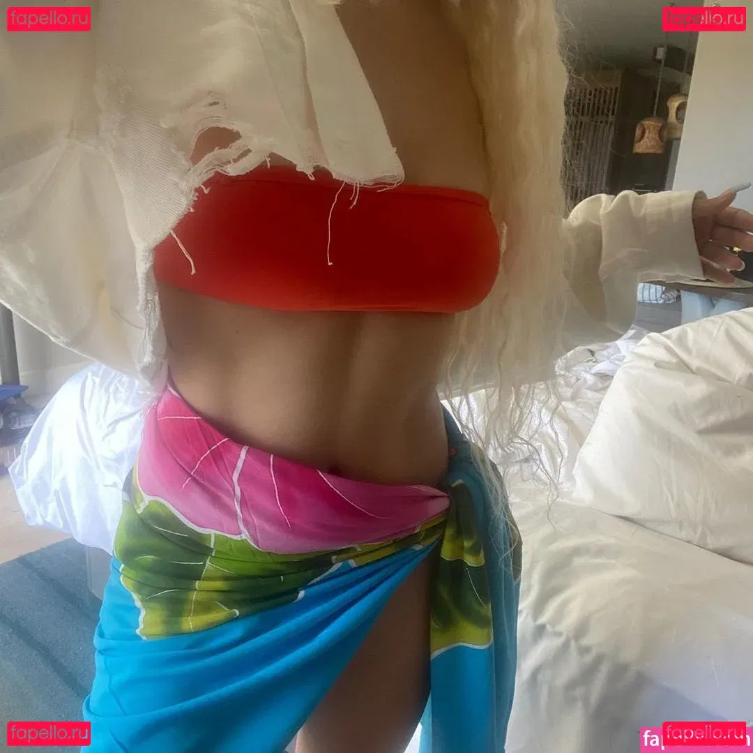 Ava Max Onlyfans Photo Gallery 