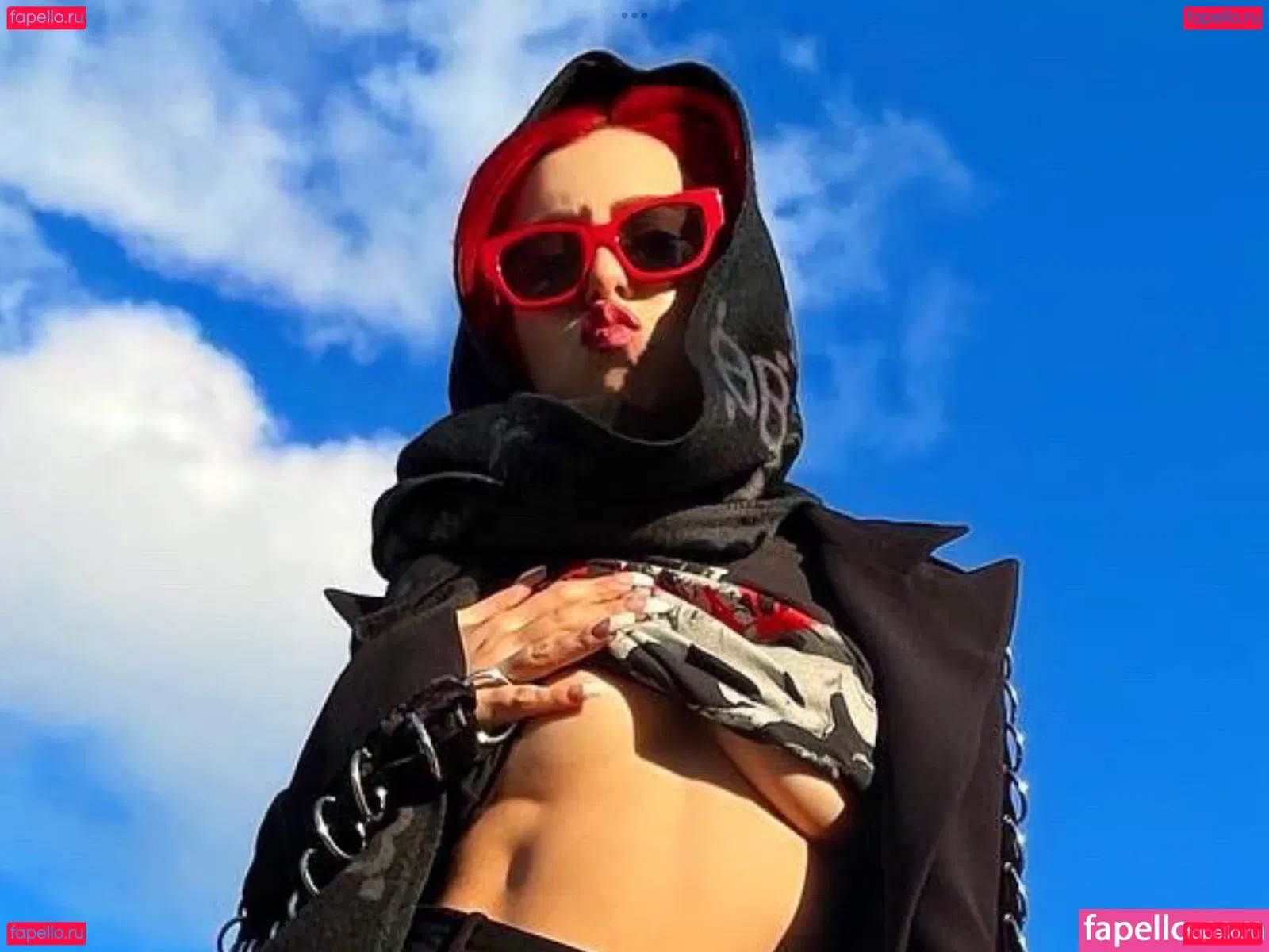 Ava Max Onlyfans Photo Gallery 