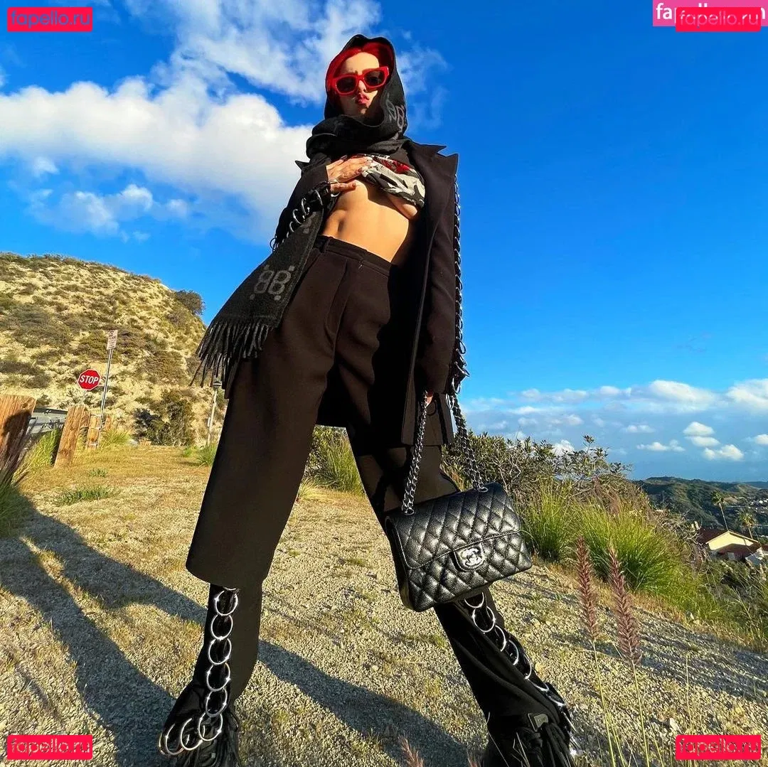 Ava Max Onlyfans Photo Gallery 