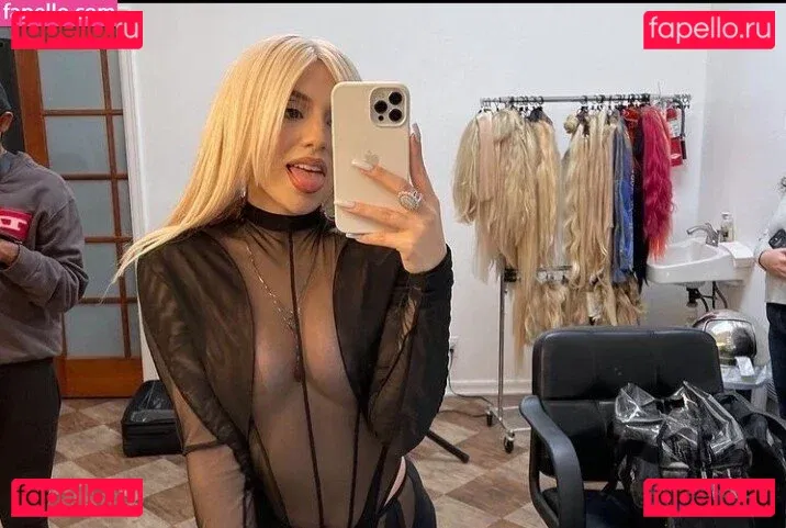 Ava Max Onlyfans Photo Gallery 