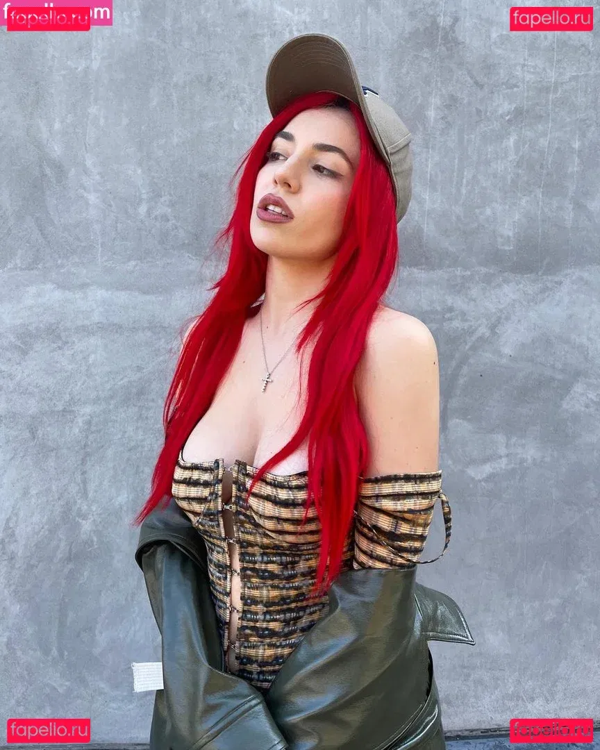 Ava Max Onlyfans Photo Gallery 