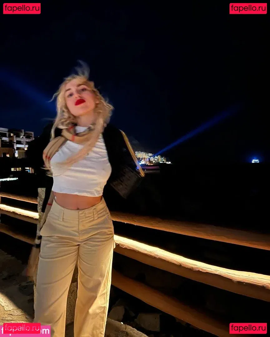 Ava Max Onlyfans Photo Gallery 