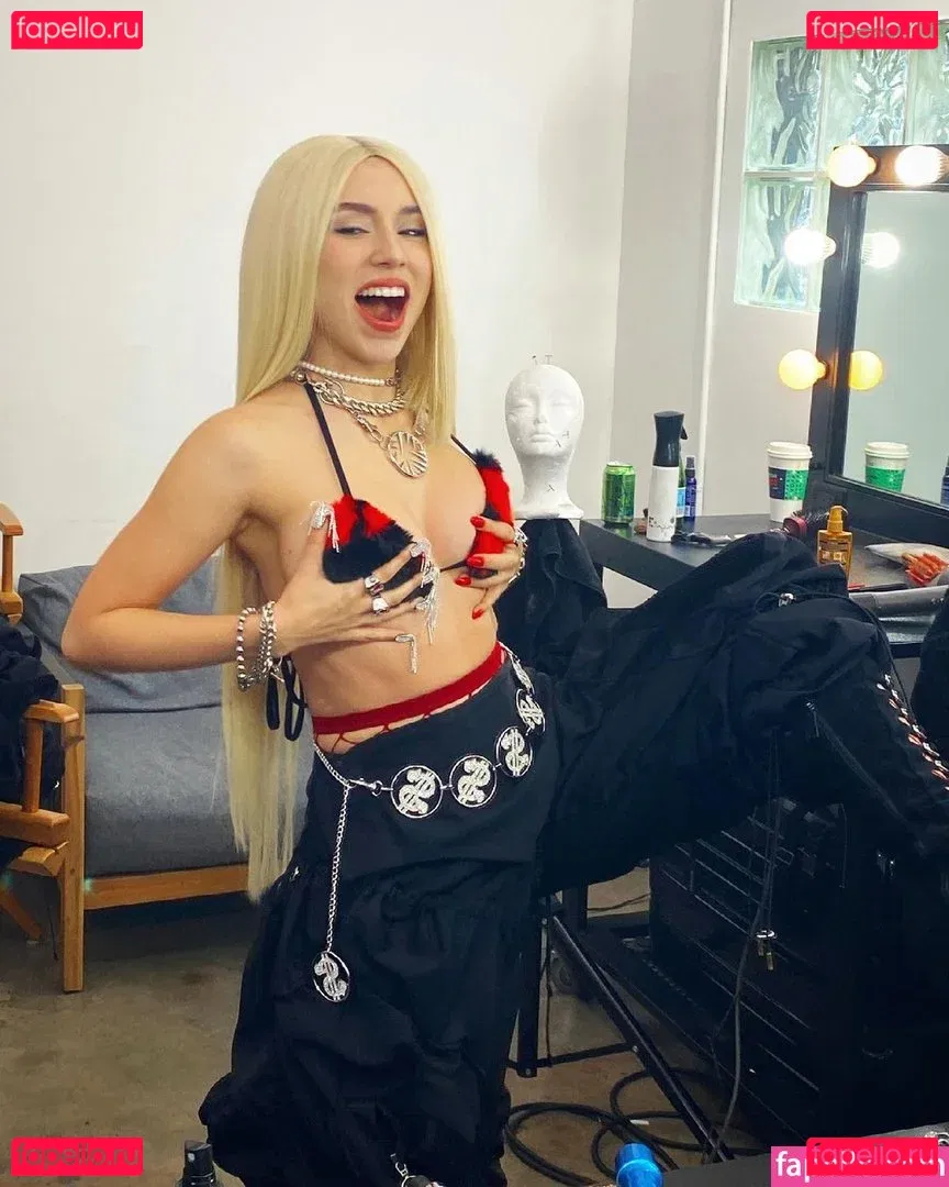 Ava Max Onlyfans Photo Gallery 