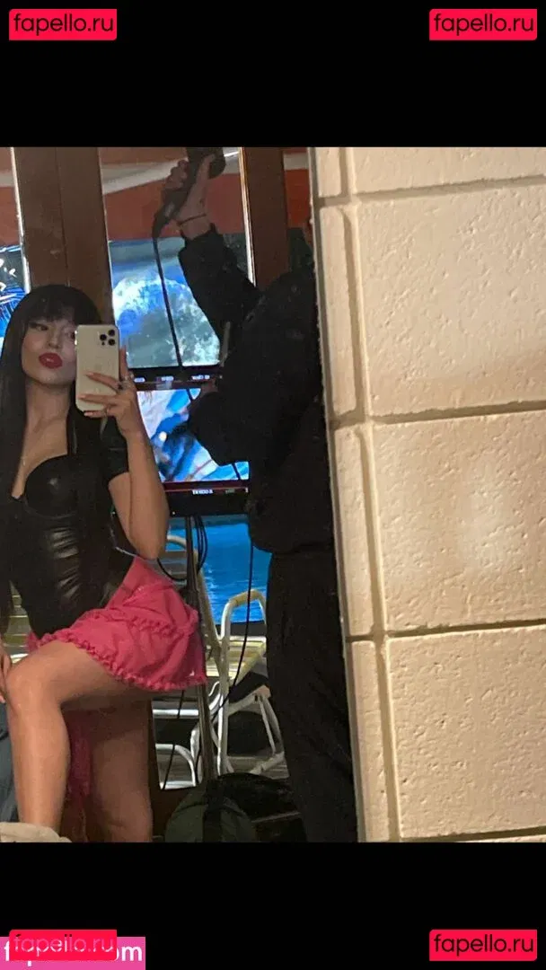 Ava Max Onlyfans Photo Gallery 