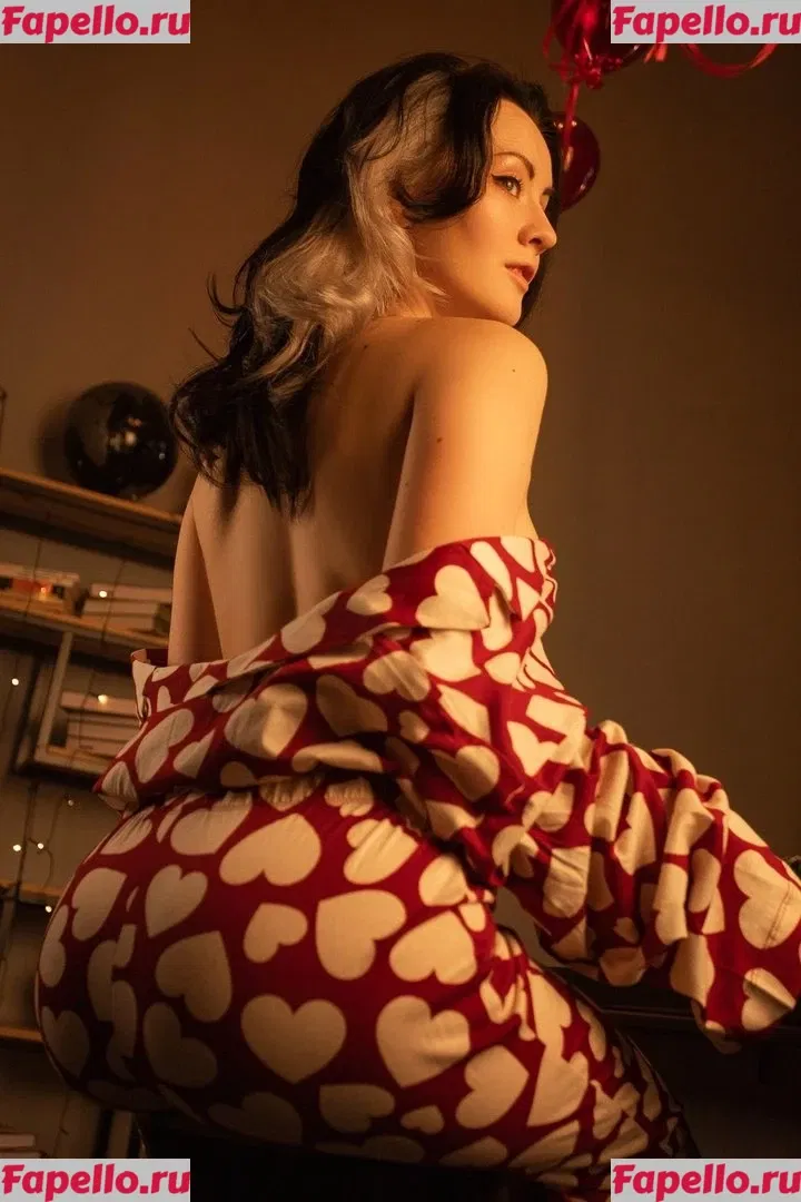 Oniksiya Sofinikum Onlyfans Photo Gallery 
