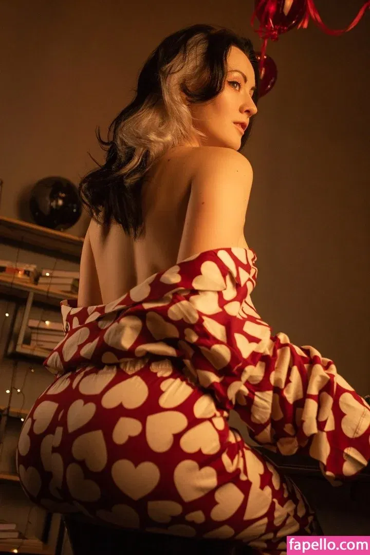 Oniksiya Sofinikum Onlyfans Photo Gallery 