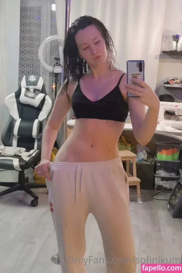 Oniksiya Sofinikum Onlyfans Photo Gallery 