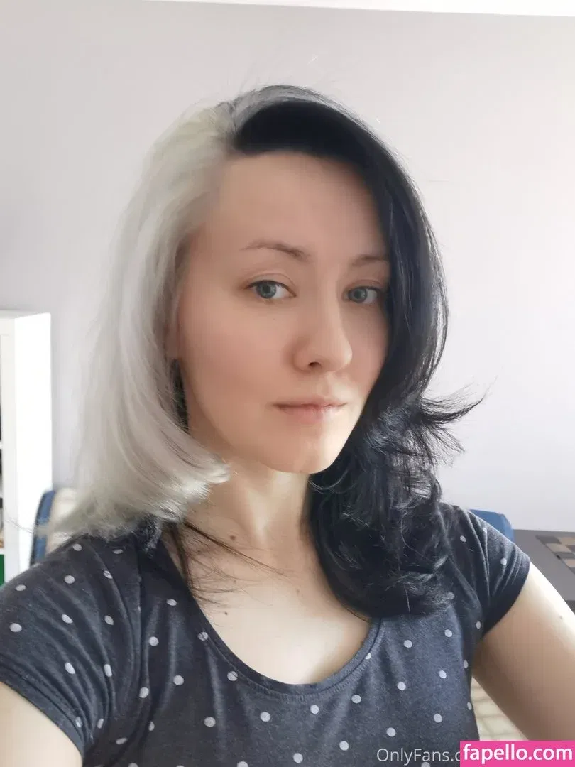 Oniksiya Sofinikum Onlyfans Photo Gallery 