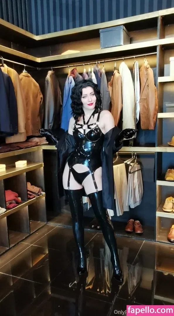 Oniksiya Sofinikum Onlyfans Photo Gallery 