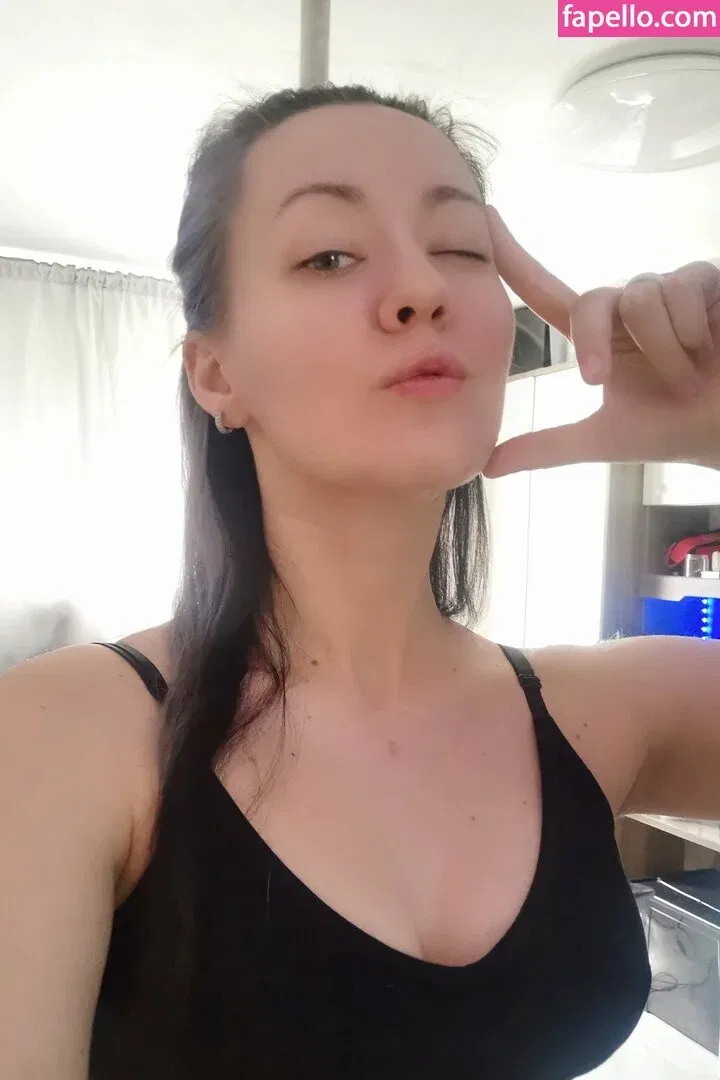 Oniksiya Sofinikum Onlyfans Photo Gallery 