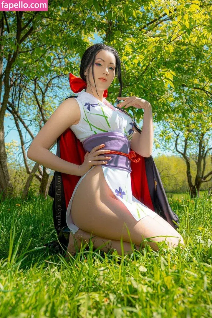 Oniksiya Sofinikum Onlyfans Photo Gallery 