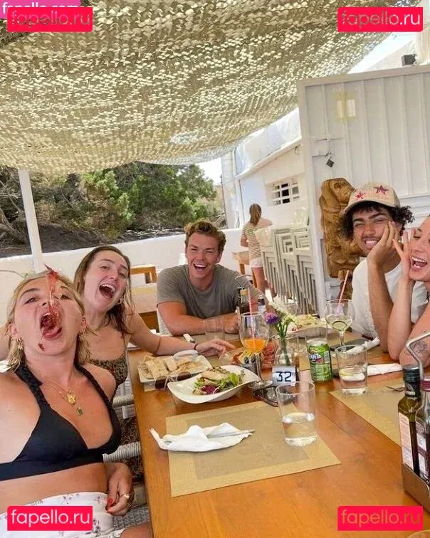 Florence Pugh Onlyfans Photo Gallery 