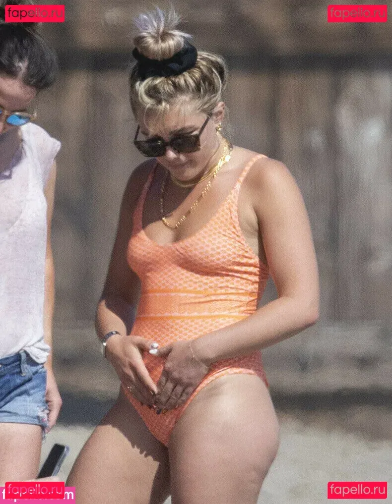 Florence Pugh Onlyfans Photo Gallery 