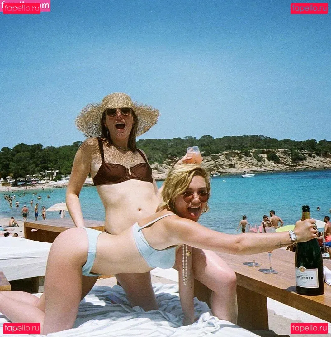 Florence Pugh Onlyfans Photo Gallery 