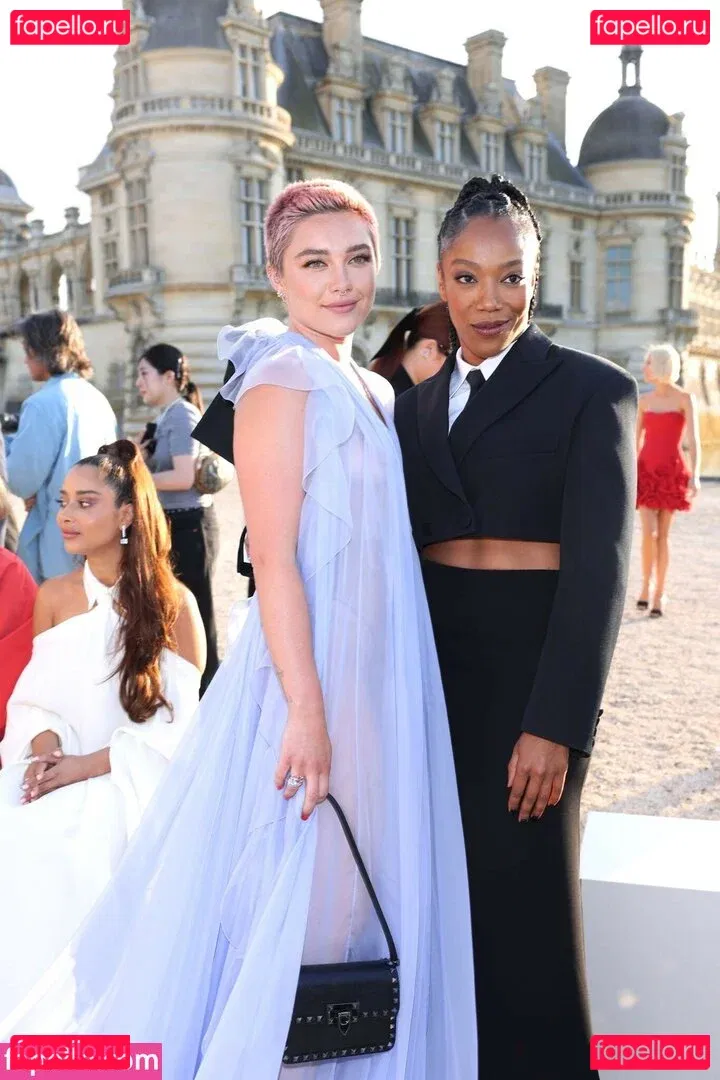 Florence Pugh Onlyfans Photo Gallery 