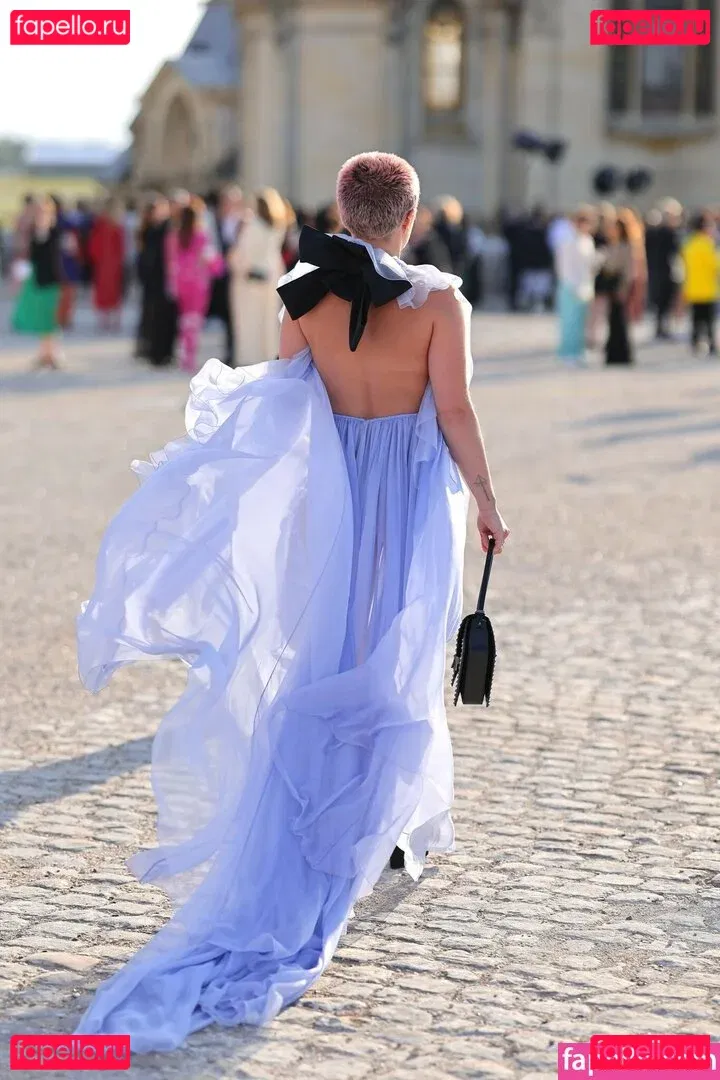 Florence Pugh Onlyfans Photo Gallery 