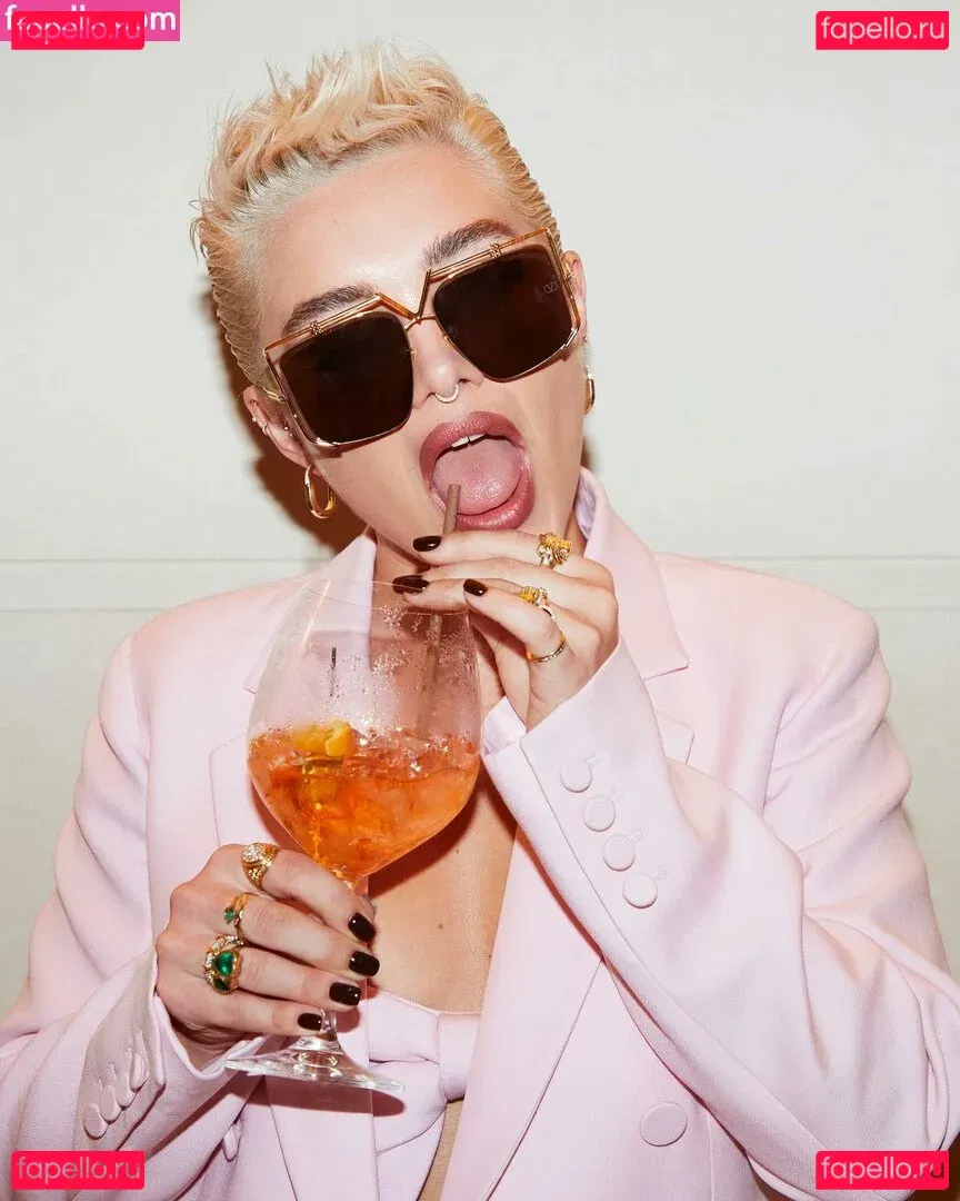 Florence Pugh Onlyfans Photo Gallery 