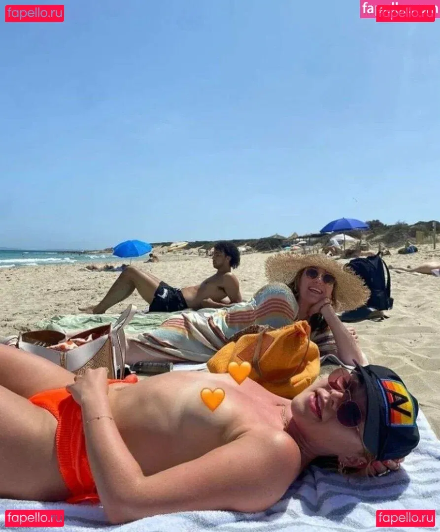 Florence Pugh Onlyfans Photo Gallery 