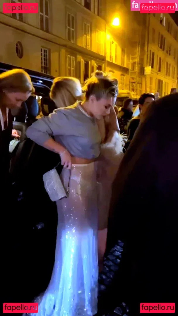 Florence Pugh Onlyfans Photo Gallery 