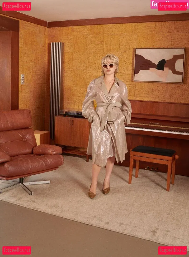 Florence Pugh Onlyfans Photo Gallery 