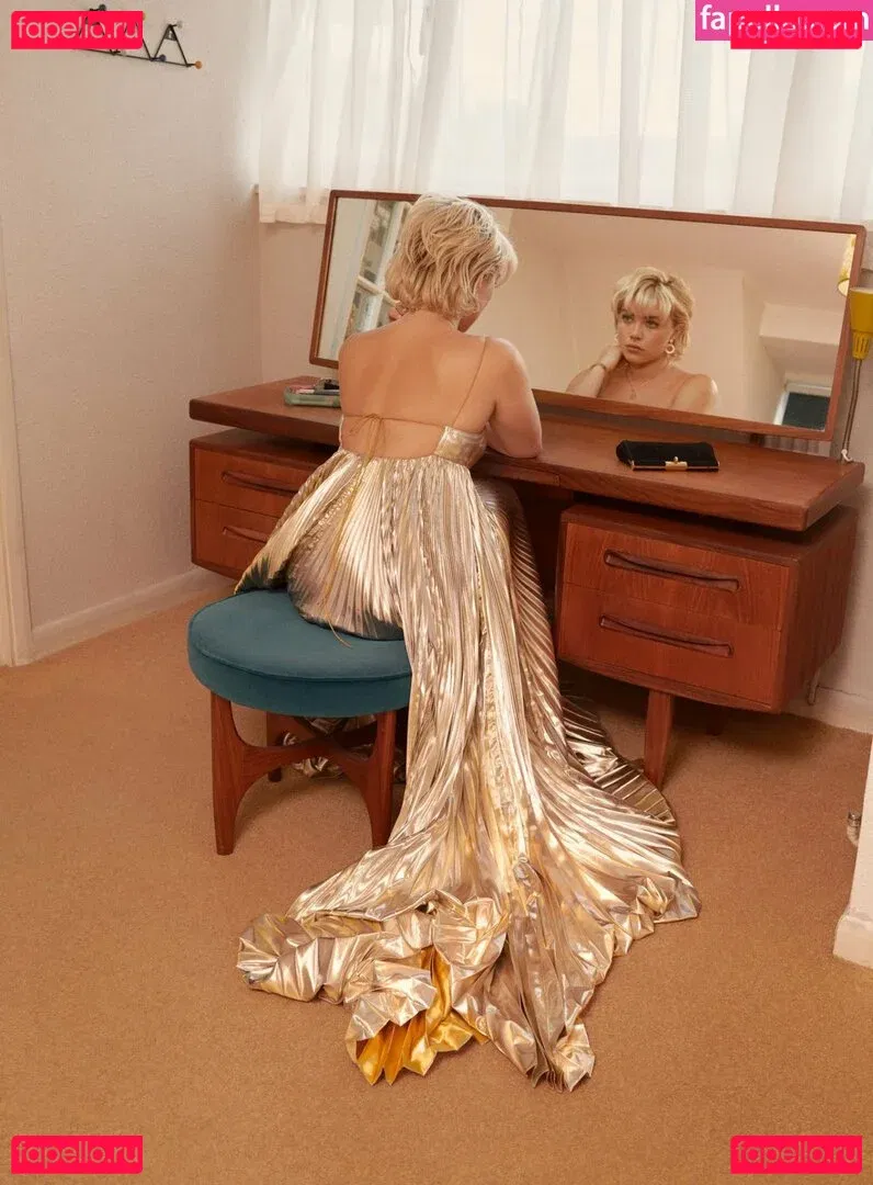 Florence Pugh Onlyfans Photo Gallery 