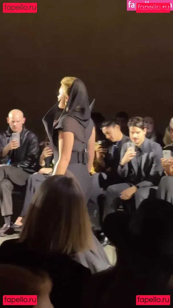 Florence Pugh Onlyfans Photo Gallery 