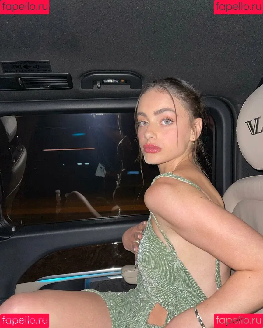 Yael Shelbia Onlyfans Photo Gallery 